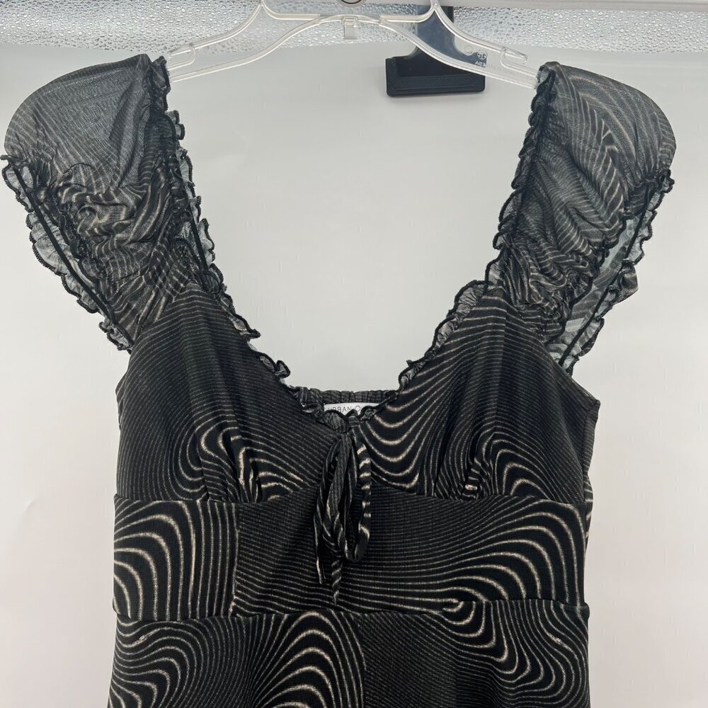 Urban Outfitters Top Black/Cream Print Cap Sleeve Women's Size Small - Picture 2 of 9